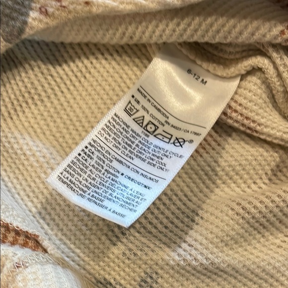 Bundle of 2! One piece rompers from Old Navy - Picture 4 of 7